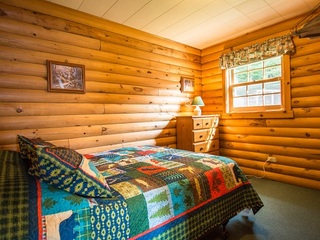 BR 1 - Queen Bed (BR 2 has Full & Twin)
