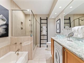 Master Bath with Laundry System