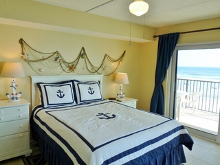 Master Bedroom Suite (Queen bed) with Direct Oceanfront Balcony View